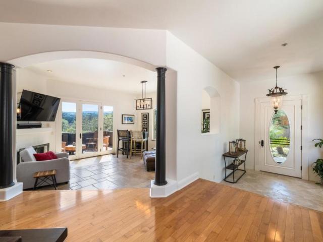 109 Corral De Tierra Road