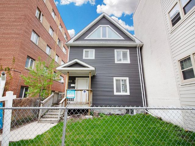 109 Clarke Duplex House Rental