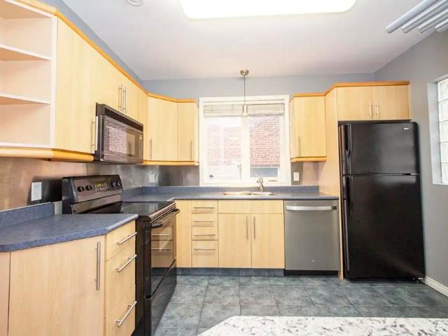 109 Clarke Street — Three Bedroom Suite