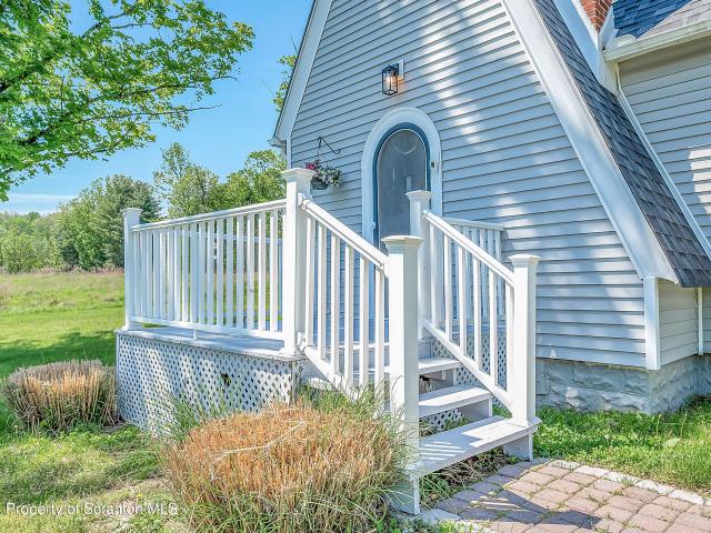 109 Ackerly Road