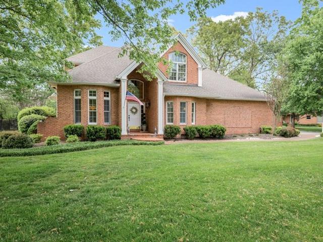 109 Albemarle Dr, Tullahoma, TN 37388