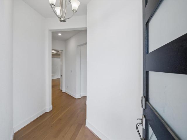 109 Beneteau Dr