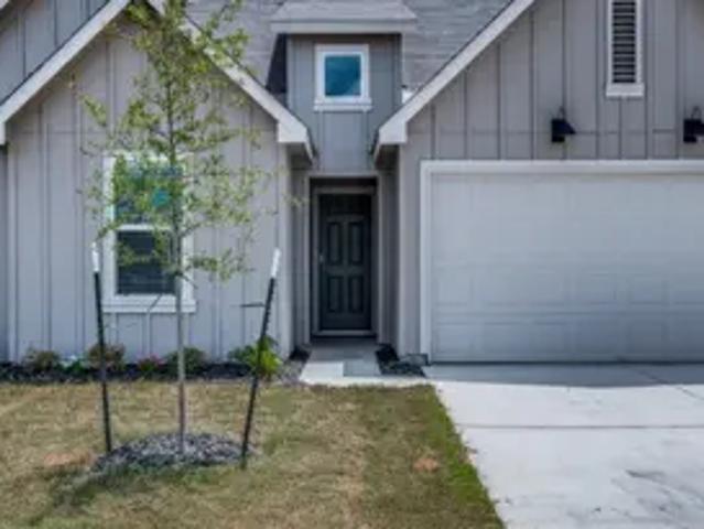 109 Gather, 3 beds, 2 full baths