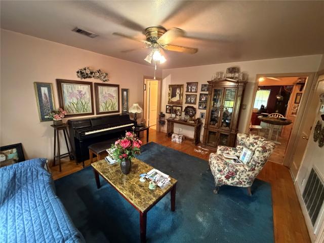 109 Dahlia Street