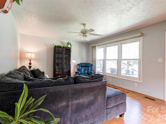 109 Delmar Road
