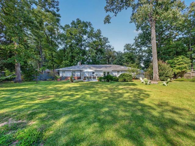 109 Dunbarton Circle SE