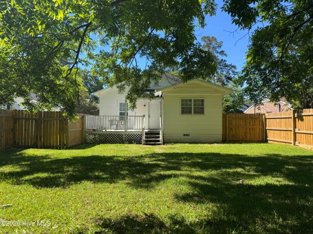 109 E Calhoun Street