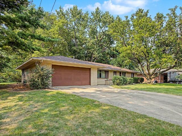 109 E Parkview Drive