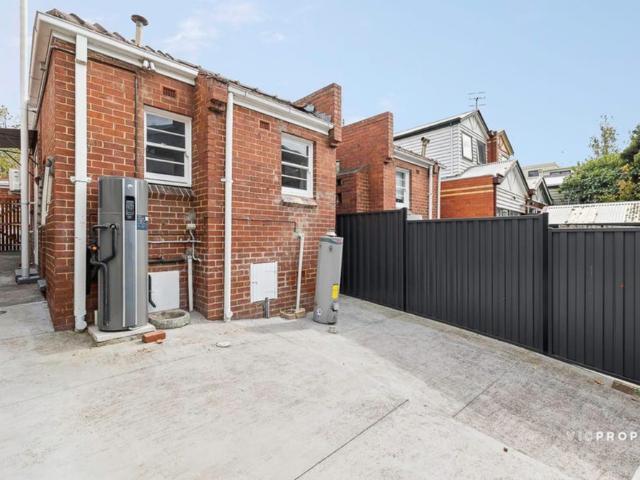 109 Eastwood Street, Kensington, VIC 3031