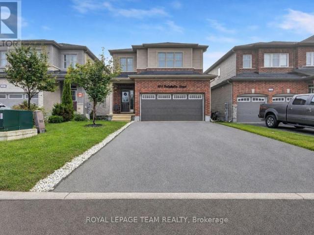 109 Falabella Street Ottawa, ON K2S0X7