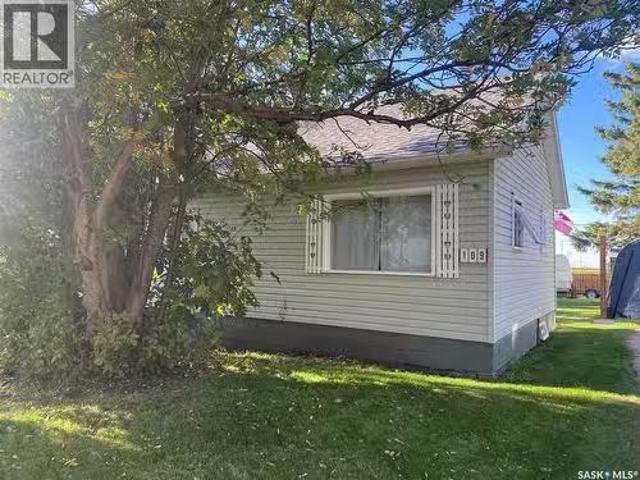 109 First Avenue, Parkside, SK, S0J 2A0 house for sale List.