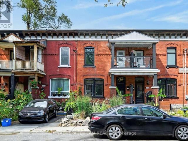 109 Florence Street Ottawa, ON K1R5N1