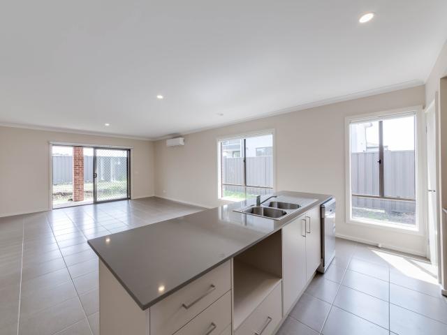 109 Frontier Avenue, Greenvale, VIC 3059 House for Rent Ray White Craigieburn