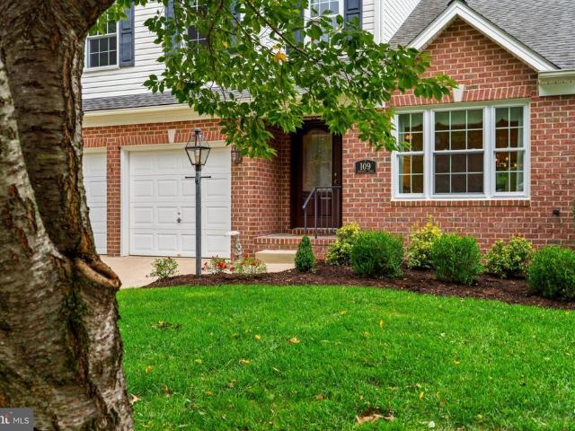 109 Hibiscus Court