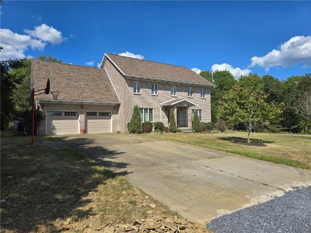 109 Hillcrest Dr