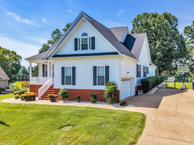 109 Hillside Dr