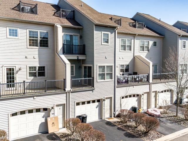 109 jacobs landing way