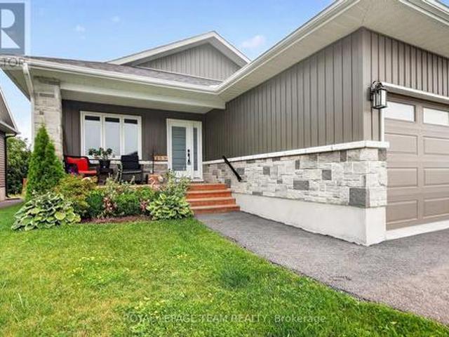 109 James Street, North Dundas, ON, K0C 2K0 house for sale | Listing ID X13566 | Royal LePage