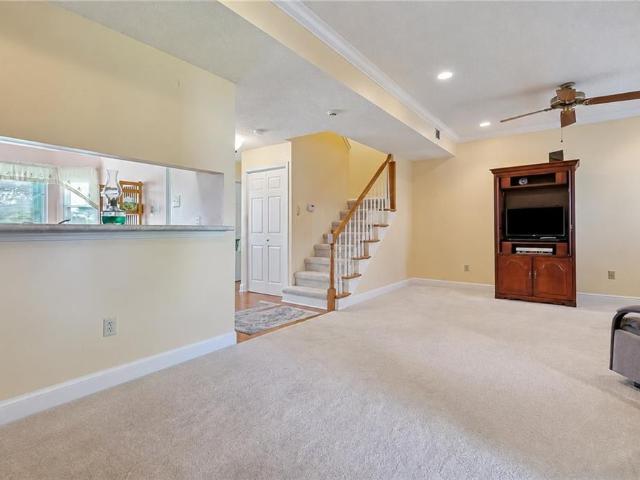 109 lake lynn drive # 109