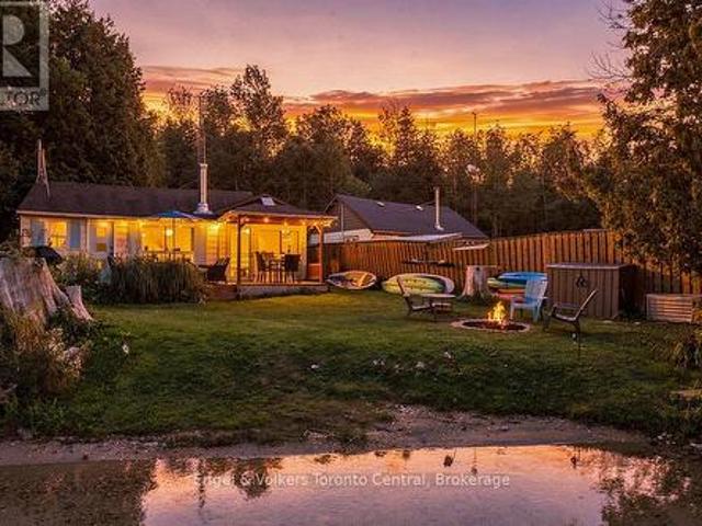 109 Lakeview Road, Chatsworth, ON, N0H 1G0 house for sale | Listing ID X13771 | Royal LePage
