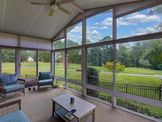 109 Linkside Court
