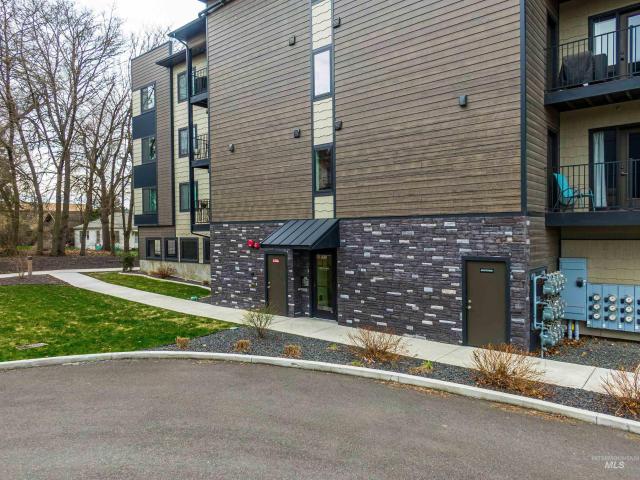 109 N Almon Street #203