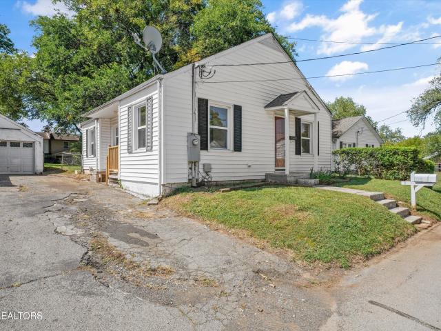 109 N Magnolia St