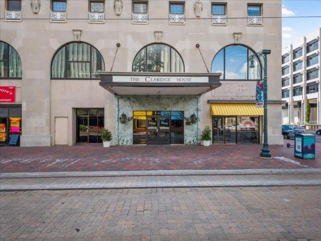 109 n main st