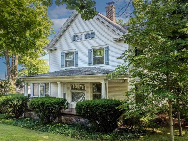 109 N Mountain Street