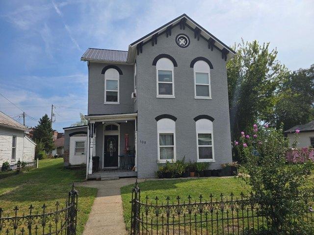 109 S Walnut St, Rising Sun, IN 47040