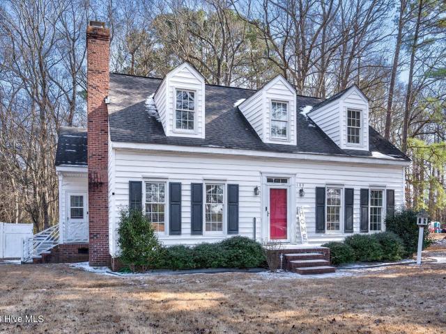 109 S Applewood Court