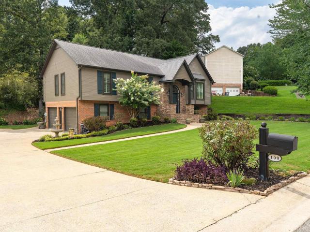 109 Saint Charles Drive