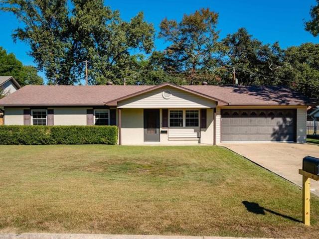 109 Shady Grove Ln, Sherwood, AR 72120