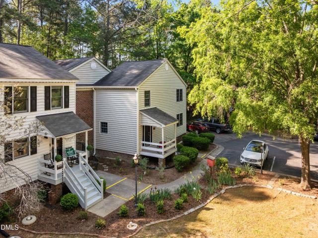 109 Sully Court