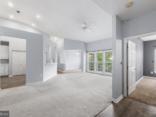 109 Sunshine Court # K