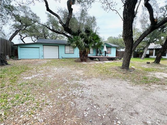 109 Palm St, Rockport, TX 78382 | MLS #470094
