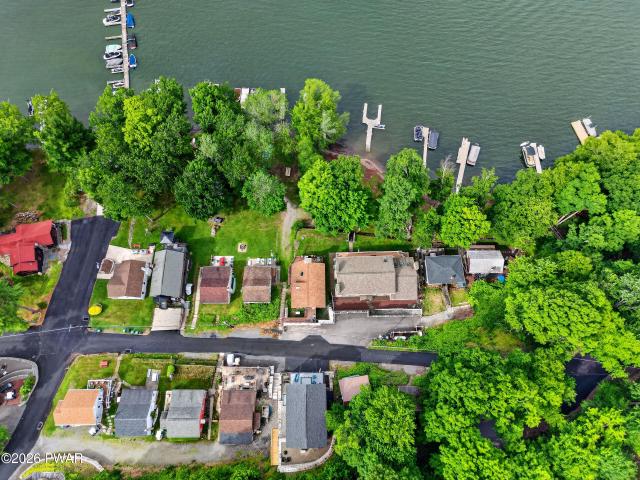 109 Paradise Road E