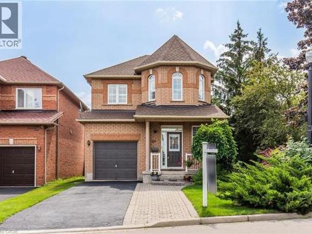 109 Peachwood Crescent, Stoney Creek, ON, L8E 5Z7 house for sale | Listing ID 40869 | Royal LePage
