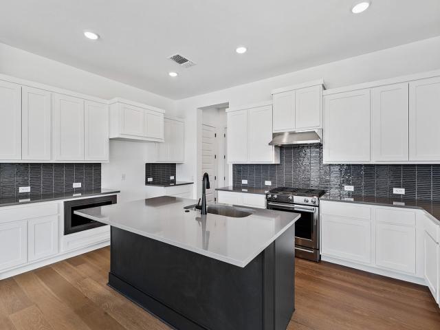 109 Pennybacker Ln