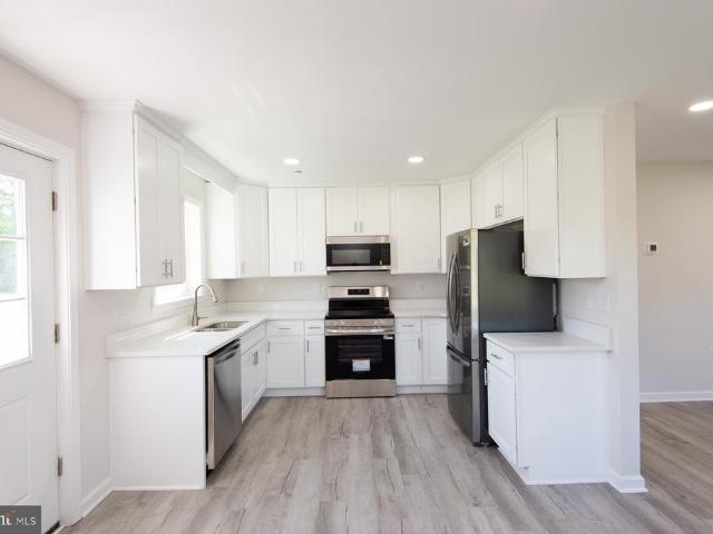 109 Railroad Avenue