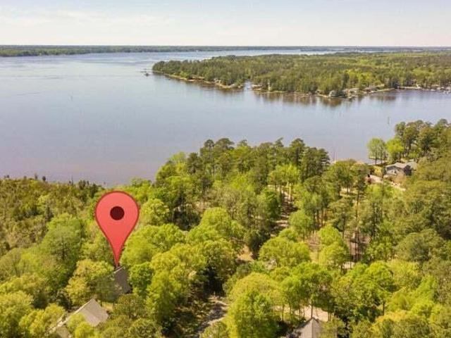 109 Riverview Drive