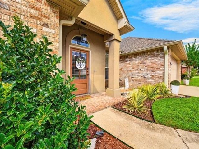 109 Rue Merlot Ct, Abita Springs, LA 70420