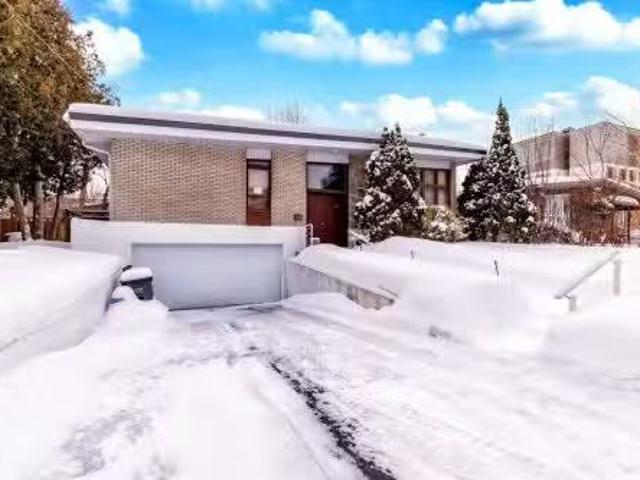 109 Rue Du Général Brock, Montréal Pierrefonds Roxboro, QC.