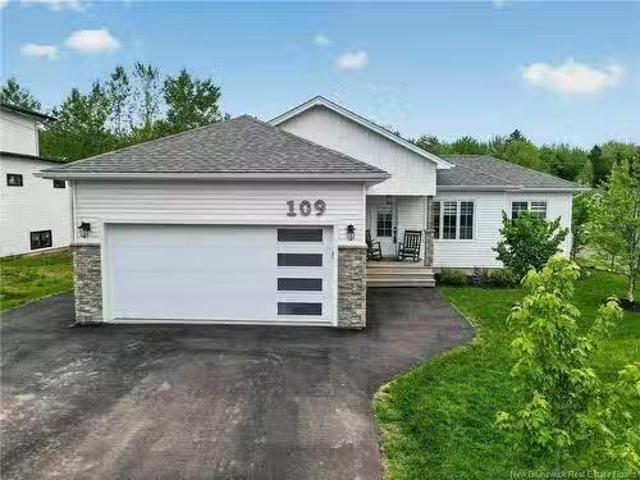 109 Rue Doiron, Dieppe, NB, E1A 0X9 house for sale Listing.