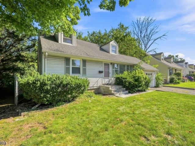 109 W Hanover Ave