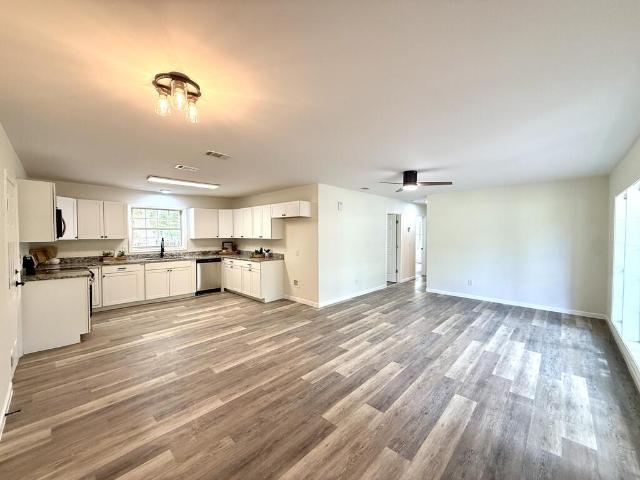 109 W Marion Dr