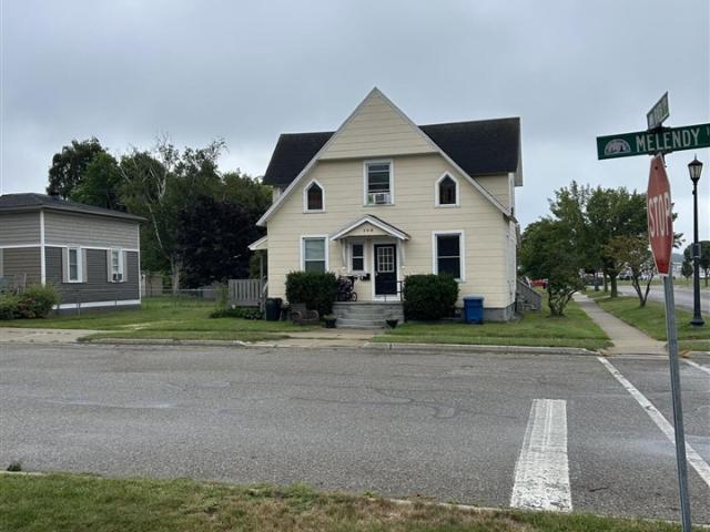 109 W Melendy Street