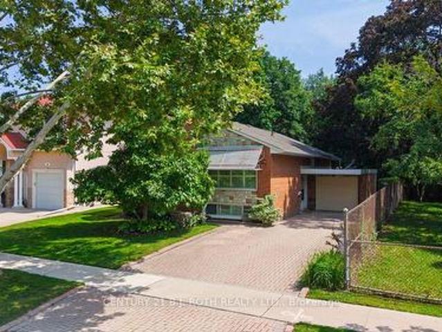 109 Wincott Drive, Toronto, ON, M9R 2P5 house for sale | Listing ID W13795 | Royal LePage