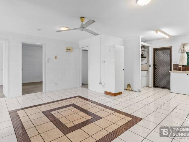 10/9 Vivian Close, Westcourt