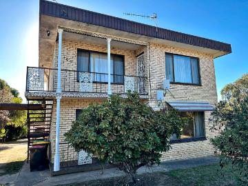 Burra, Tumbarumba, Talbingo - Garden, Parking